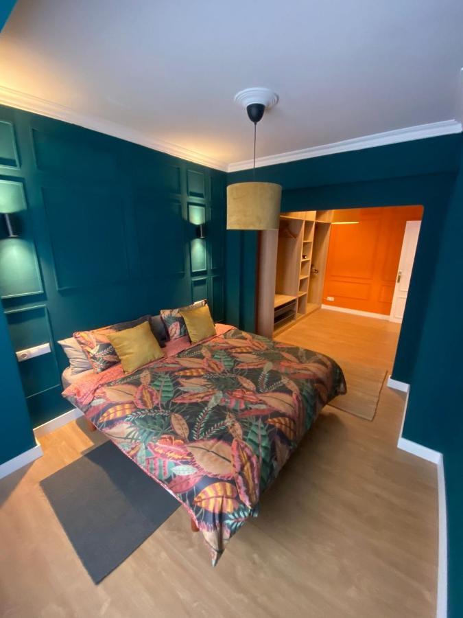 Luxury Apartment In Ferrol Center Exterior photo